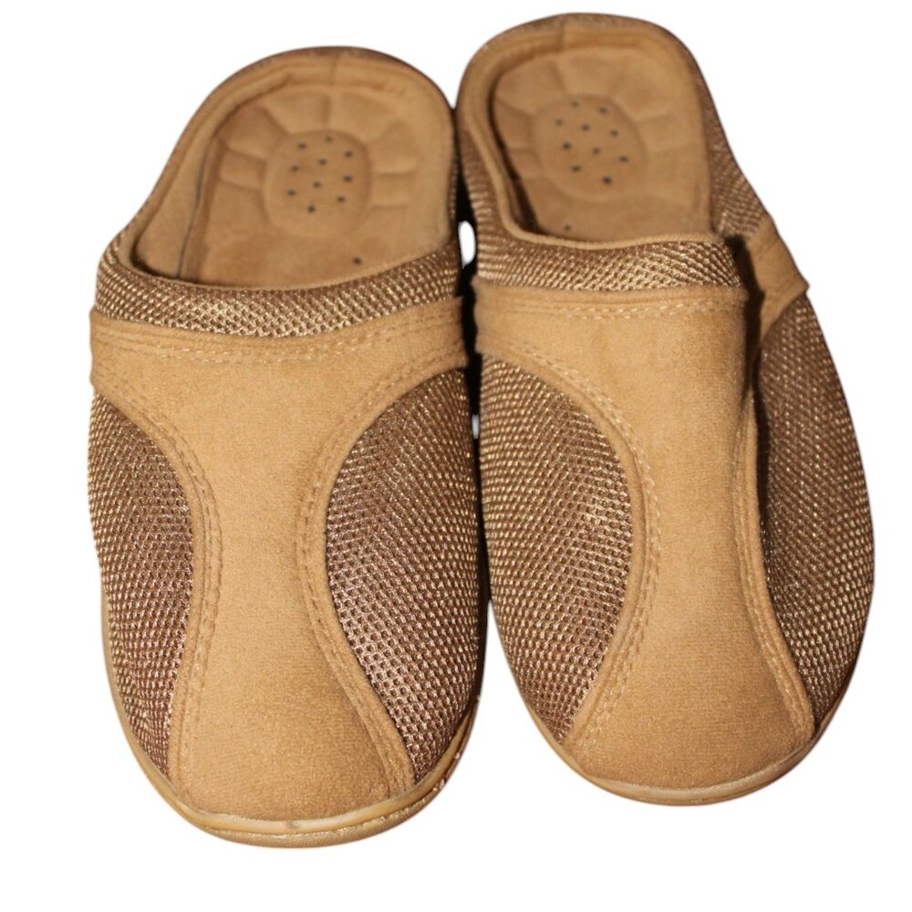 Women's Dearfoams Slippers tan slip on style comfy NWOT's size 8